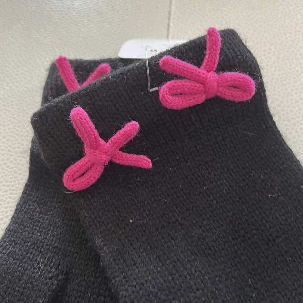 Claiborne Stretch Knit Gloves Black Pink Bows NEW Feminine Girly Glam